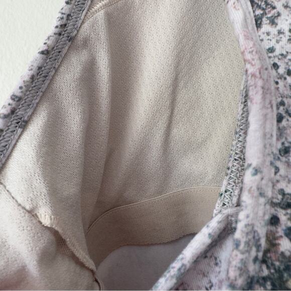 Lululemon Crossback Tank in Sugar Crush Multi / Silver Fox Shelf Bra Athletic 10 - Picture 9 of 11